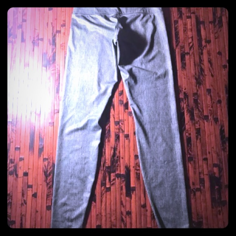 Lululemon Sage Green/Gray Pattern Leggings Sz 6